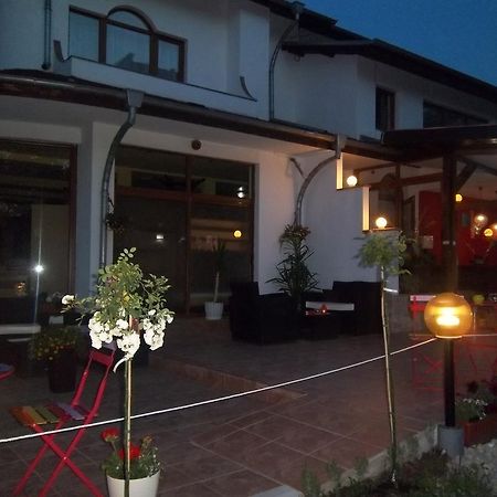 Hotel Gabrisa Razgrad 외부 사진